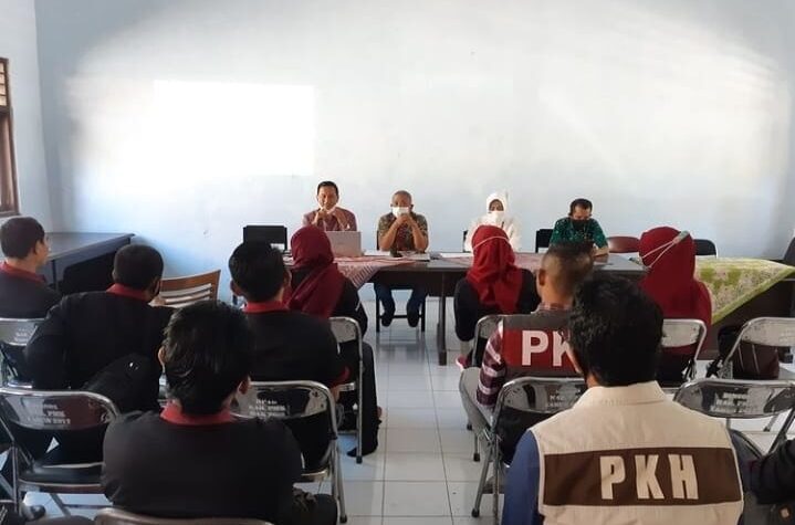 RAPAT KOORDINASI PERSIAPAN PENYALURAN BANTUAN JAMINAN SOSIAL PKH PLUS KABUPATEN PAMEKASAN